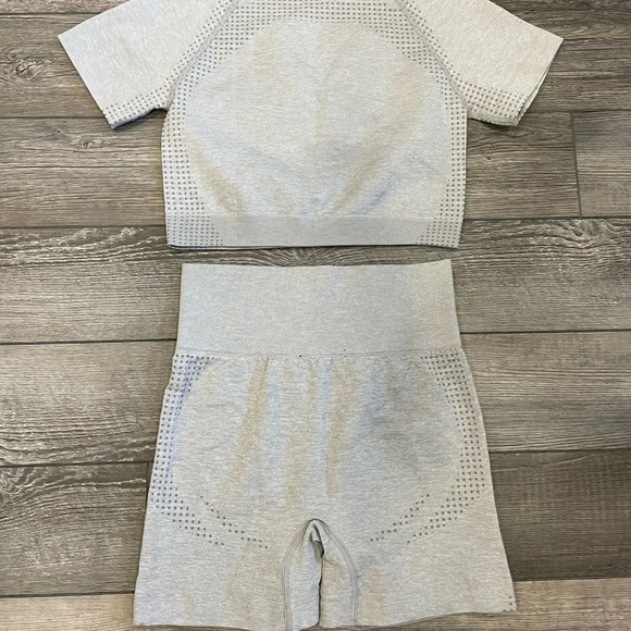 Women Seamless Light Gray Yoga set Fitness Sports Suits GYM Clothes Sz M - Picture 4 of 4